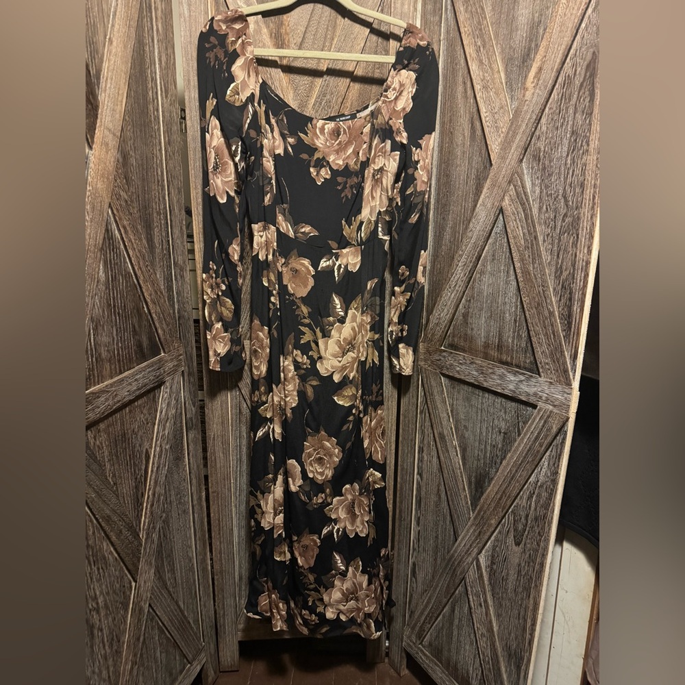 Elegant Floral Long Sleeve Dress
